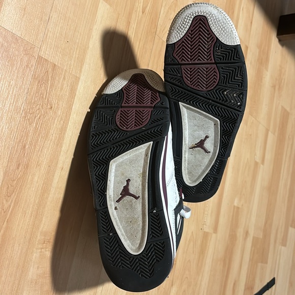 PSG Jordan 4’s - Picture 6 of 7